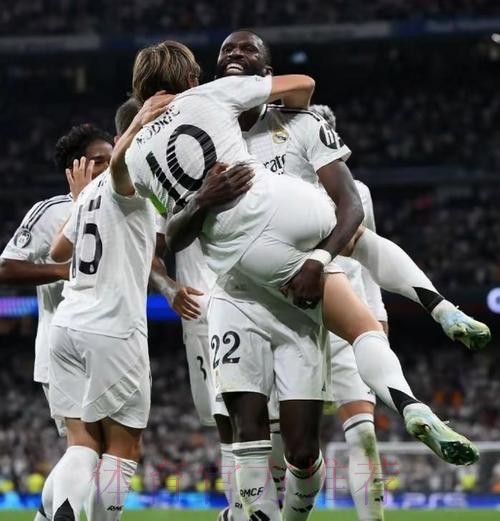 欧冠首轮-皇马3-1斯图加特 姆巴佩皇马欧冠首球 欧冠首轮-皇马3-1斯图加特 姆巴佩皇马欧冠首球